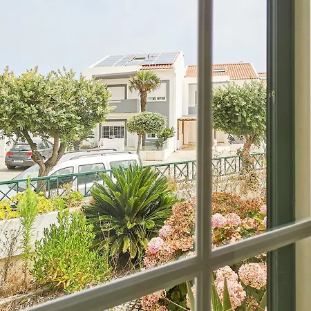 Casa Do Limoeiro Praia da Lourinhã